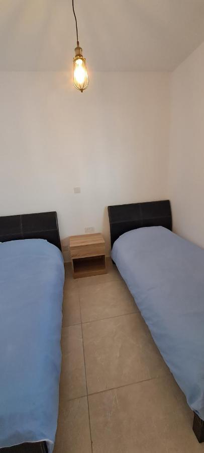 Paphos Luxury Apartment In Light House Beach מראה חיצוני תמונה